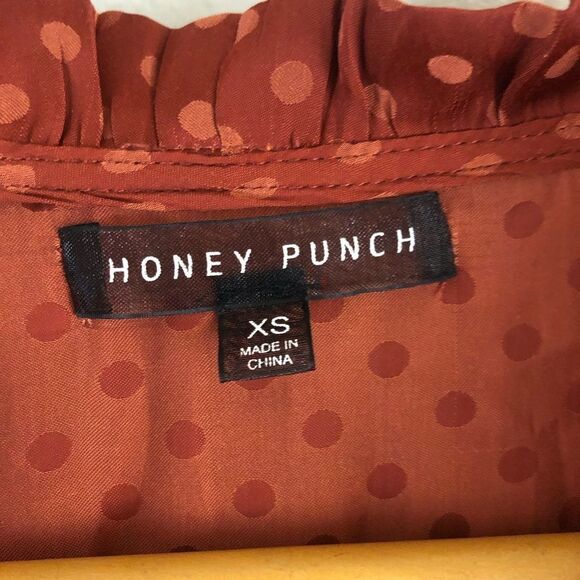 Honey Punch Mariposa Monochromatic Polka Dot Print rust Wrap dress size XS. - Picture 7 of 8